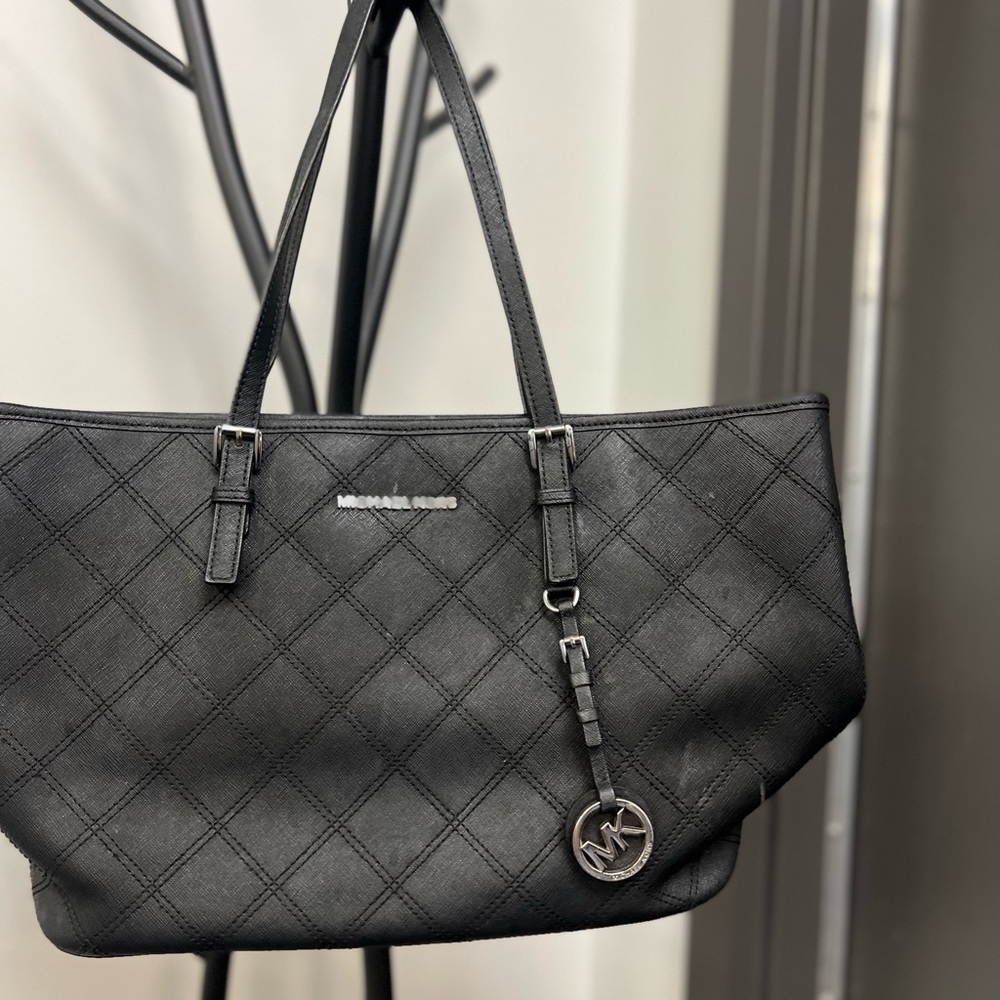 Michael Kors tote